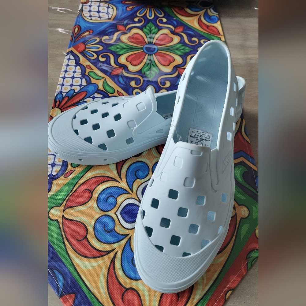 Vans slip-on TRK size 10
